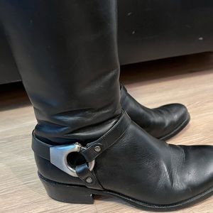 Women knee high leather boots